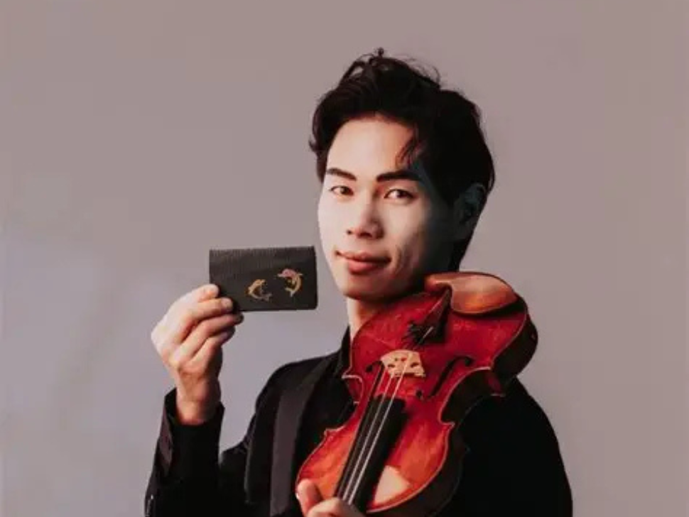 Canadian star Timothy Chooi receives loan of Heifetz's famed